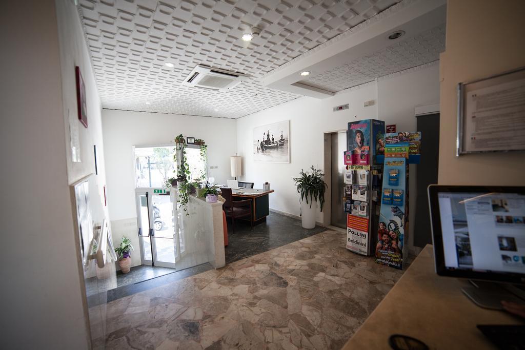 Riviera Mare Beach Life Hotel Римини Экстерьер фото